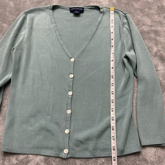 y2k Ann Taylor Silk Cardigan - Picture 2 of 10